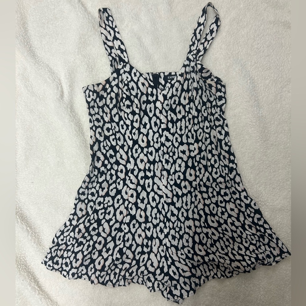Express Animal Print Romper jumpsuit Size M
